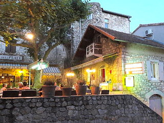 Auberge du Vieux Lanas