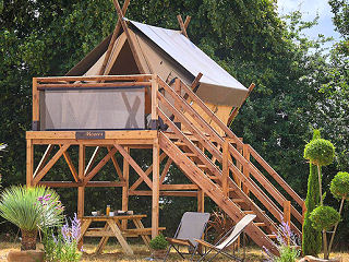 Camping au Fil de la Volane ***